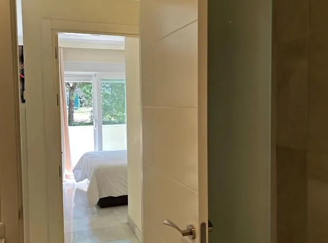 Апартаменти Balcon De La Cala Естепона